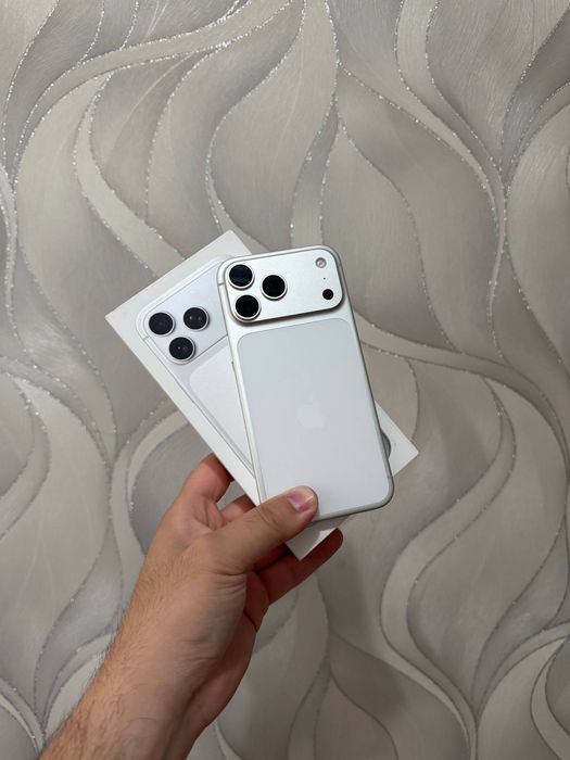 iPhone 17 pro max
