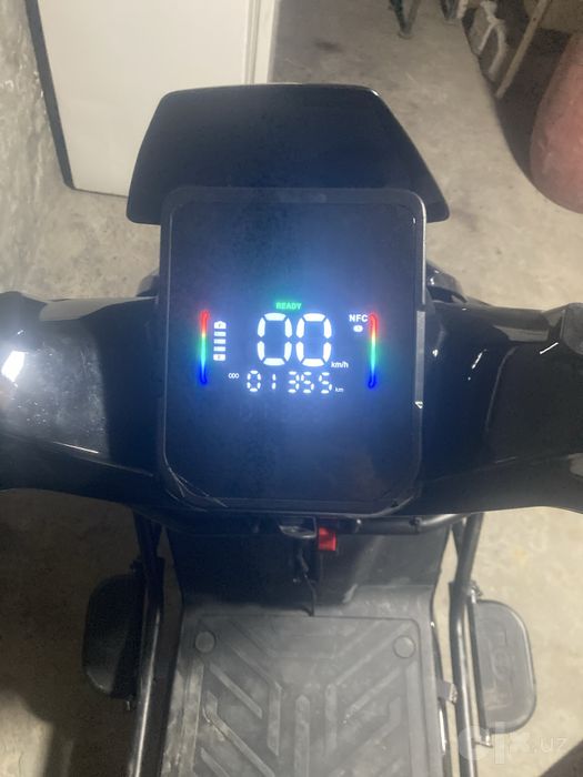 Pentro skuter elektroni