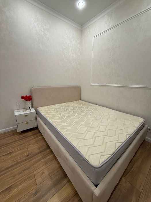 Кровать двуспальная