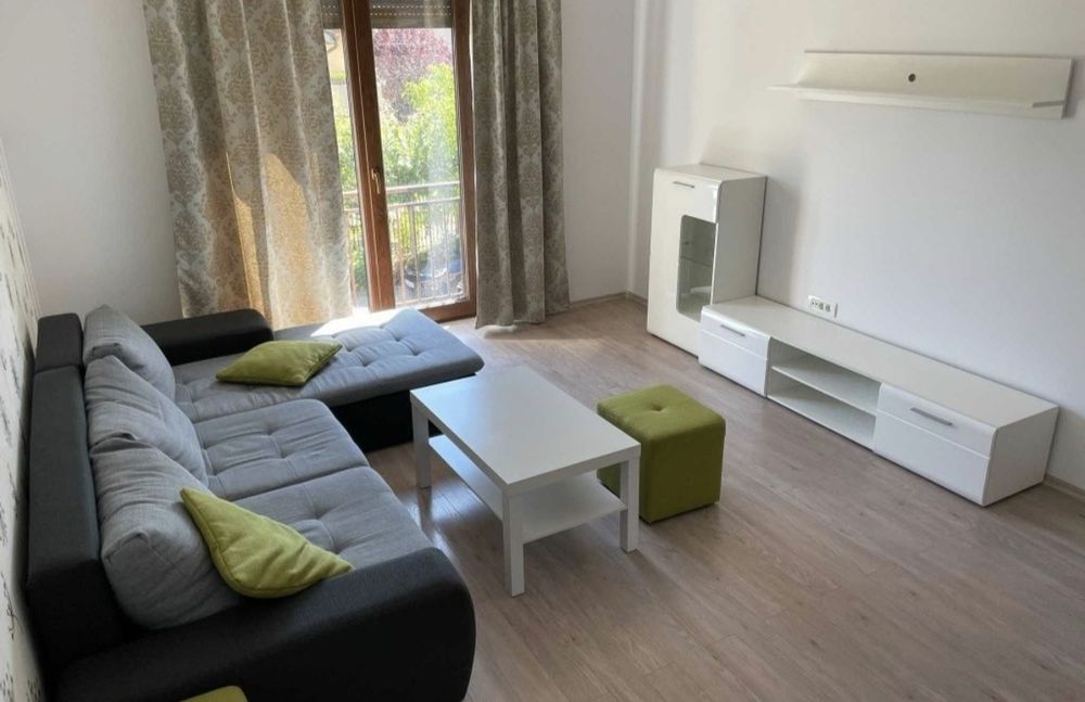 Apartament de închiriat în zonă CENTRALĂ
