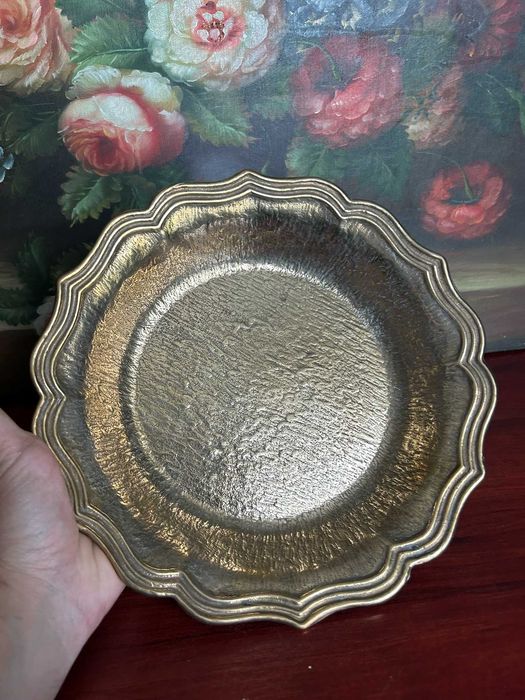 A342 946g, 25cm D, platou bronz Gilde