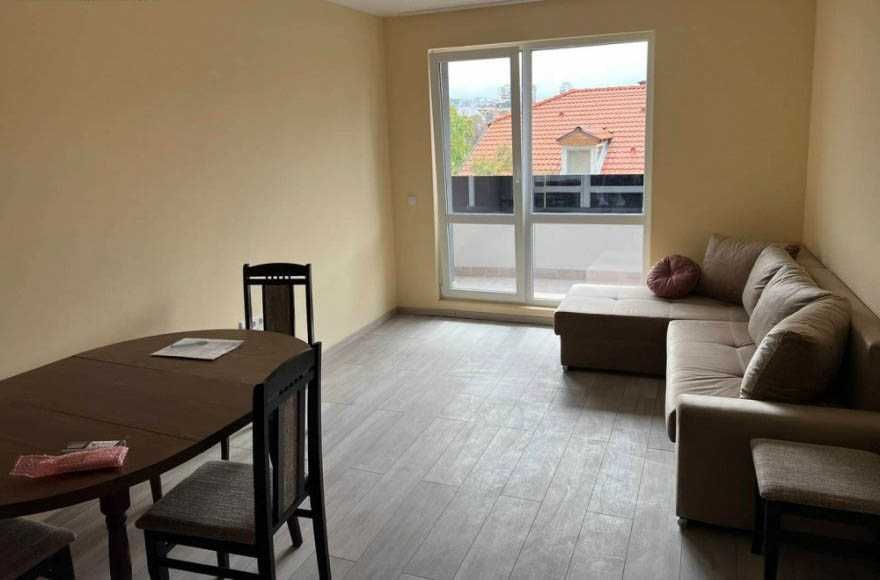 Дава се под наем Тристаен апартамент в София, Банишора - 97 кв.м за 525 € - Снимка #2