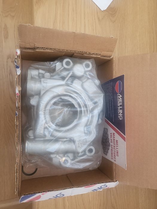 Маслена помпа за 5.7