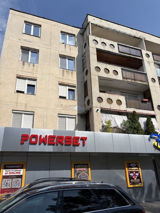Apartament 4 camere direct de la proprietar