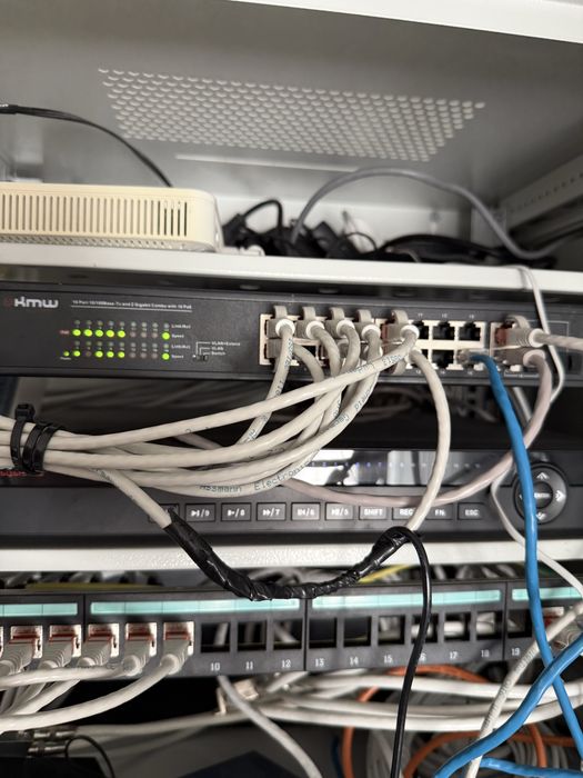 Switch KMW  PoE industrial 16