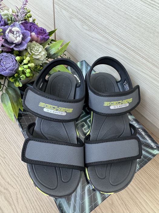 Sandale Skechers, mărimea 31