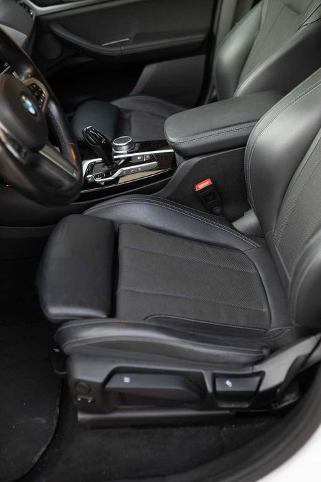 Bmw x3 30e 292 cai, istoric curat fara accidente, ACC, Carlig, faruri LED adaptive, incalzire, 4x4