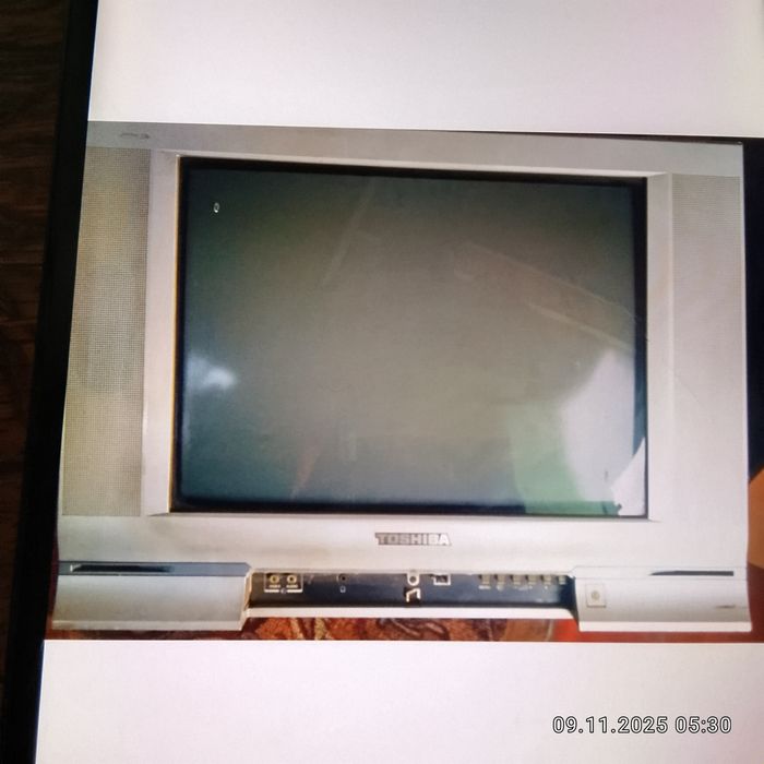 Продам телевизор