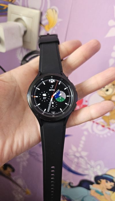 Продам смарт часы GalaxyWatch4 Classik новый оригинал