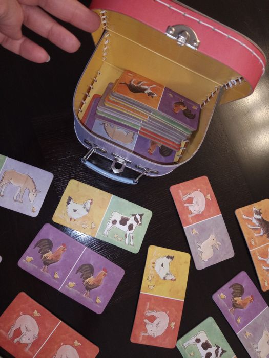 Домино с животни в куфарче