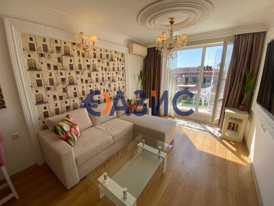 Продава се Двустаен апартамент в к.к. Слънчев бряг - 68 кв.м за 1868 €/кв.м - Снимка #2