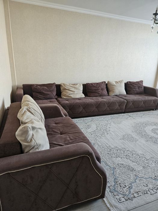 Продаю угловой диван