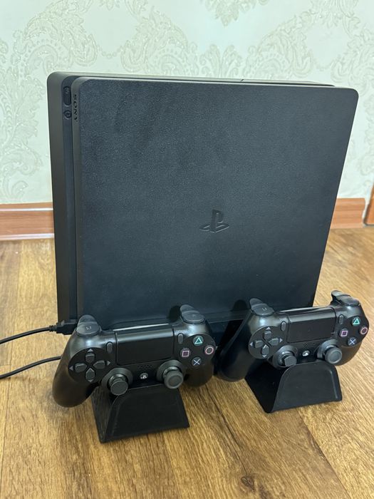 Sony PlayStation 4 Slim