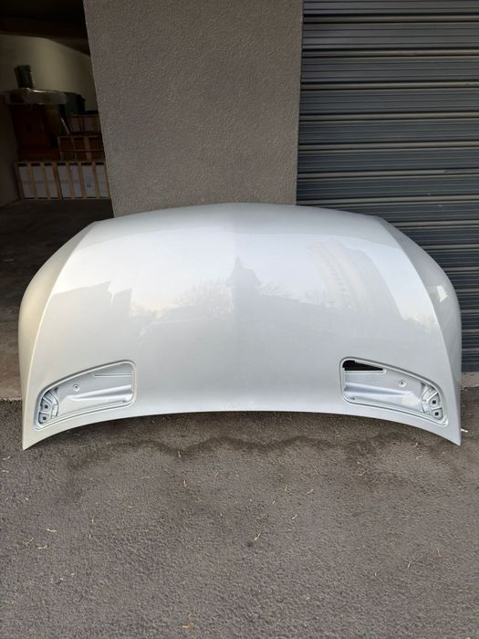 Originalen preden kapak za Mercedes sprinter W907