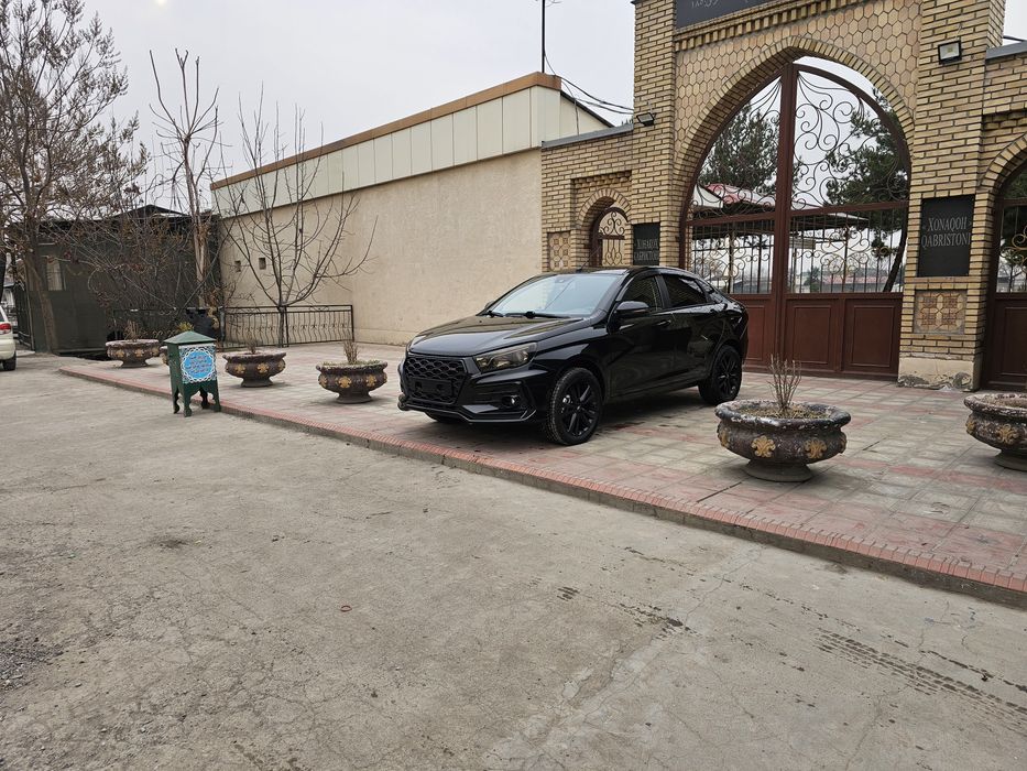 Кора лада веста сотилади