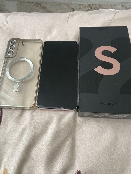 Samsung  S22 plus