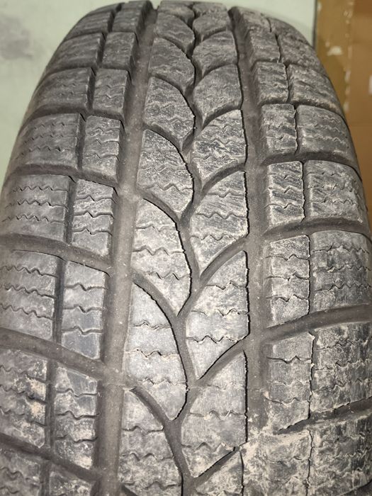Зимни гуми 4 бр . 175/70/13