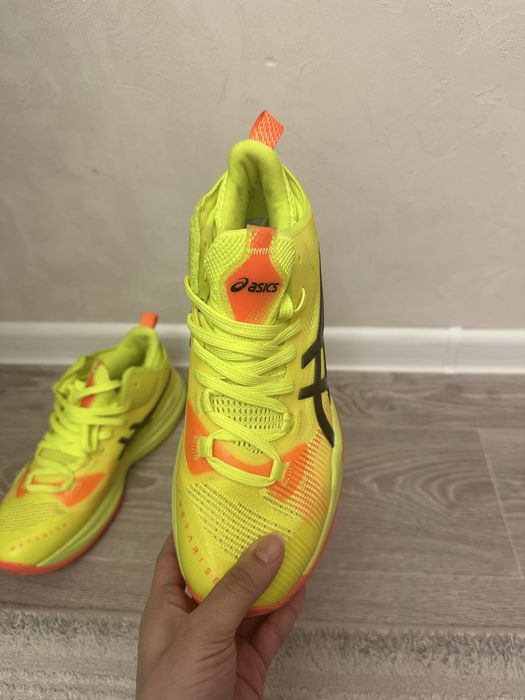 Кроссовки для воллейбола