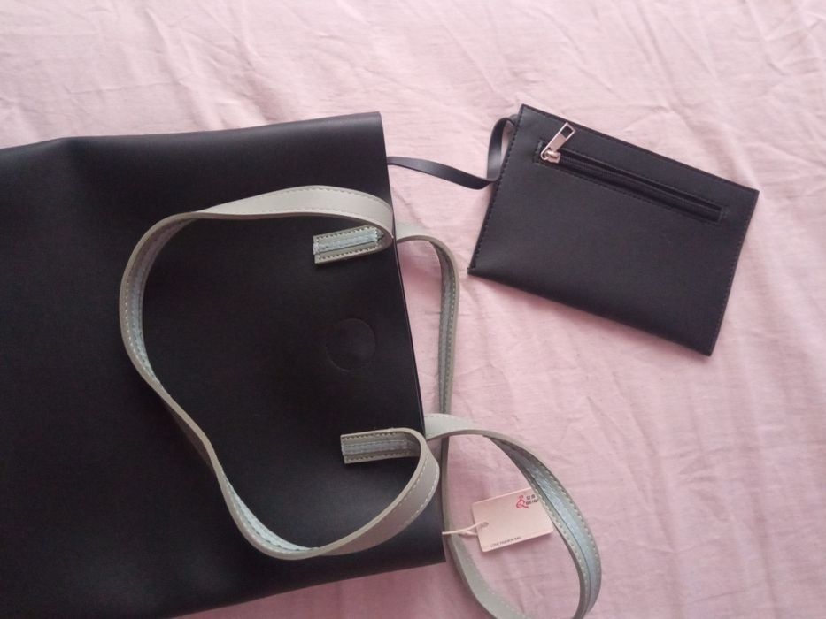 Дамска чанта с несесер