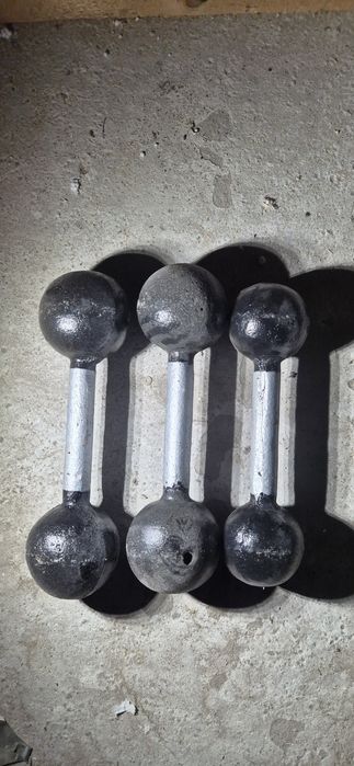 Haltere si gantere de vazare