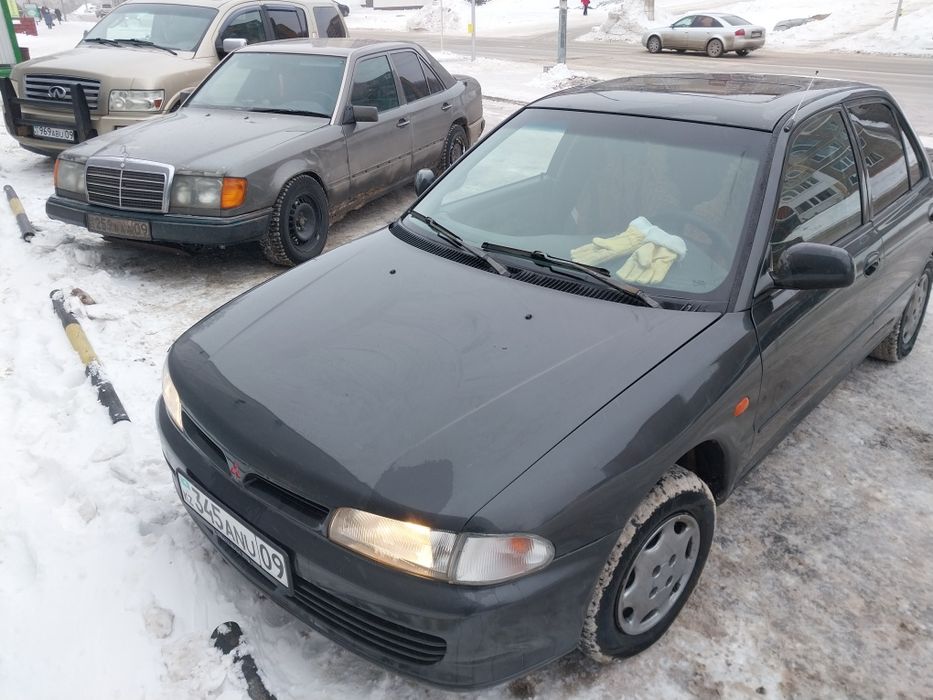 Митсубиси Лансер