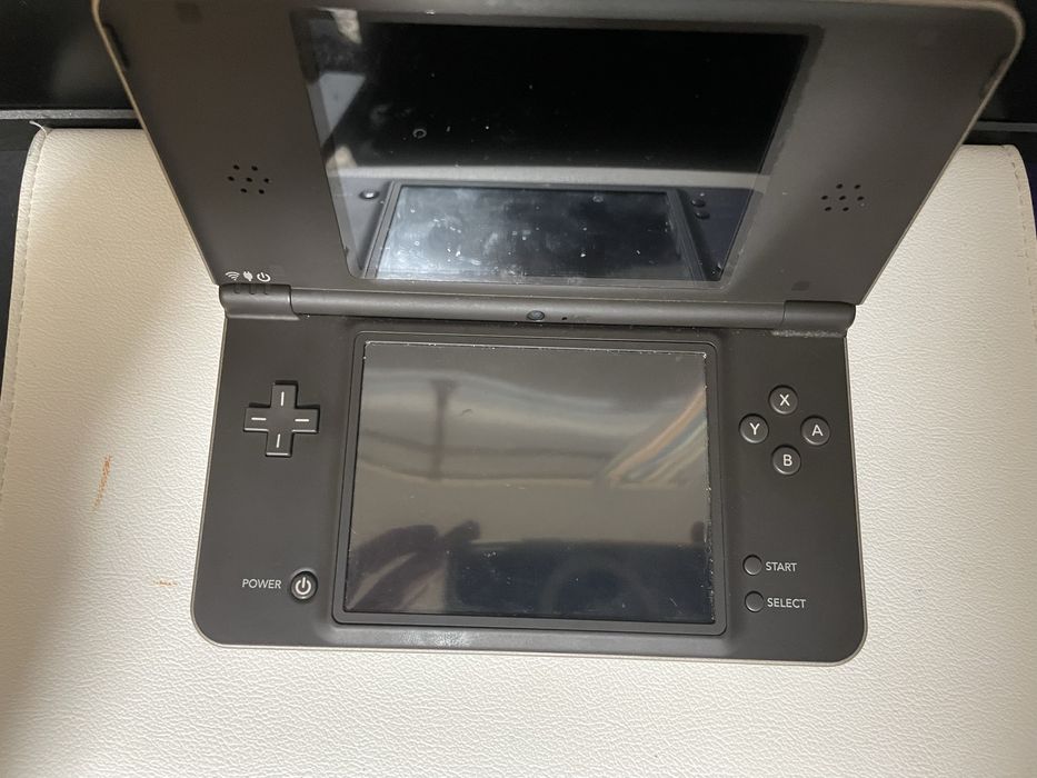 Продам nintendo ds xl
