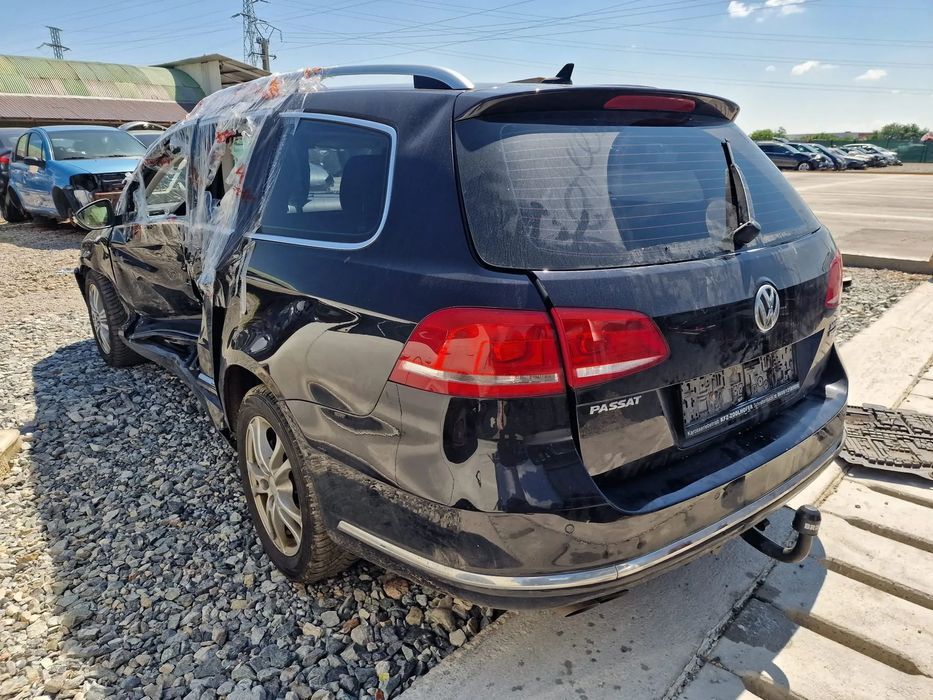 Dezmembram Volkswagen PassaT B7, 2.0 Euro 5, cod CFF, Blue Motion