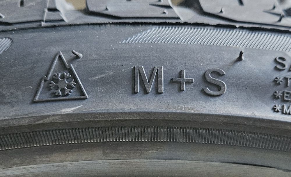 295/30 R22 103W XL UNIGRIP (Gripmax) Anvelope All Season M+S protectie janta