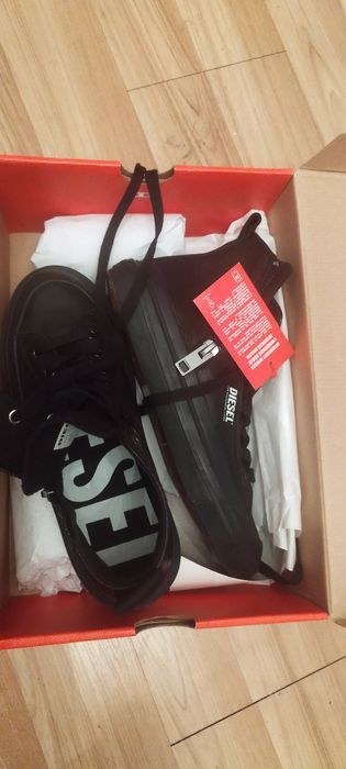 Ботинки DIESEL.original  Туфли ROBERTO Rossi