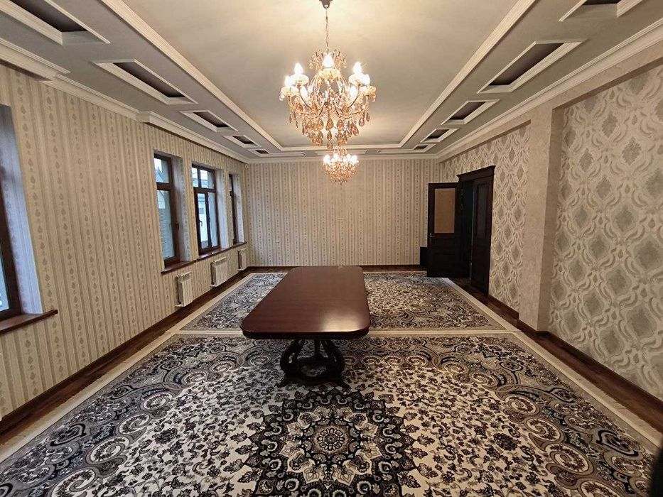 Продается капитальный 2х этажный дом на 6 соток в МСГ Алишеробод.