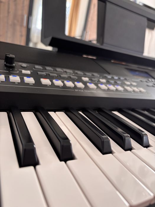 Yamaha  PSR  SX600