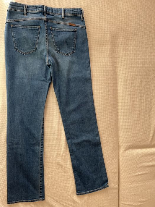Blugi Wrangler marimea 28