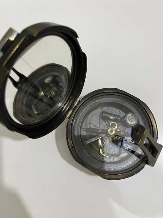 Busola Brinton Compass