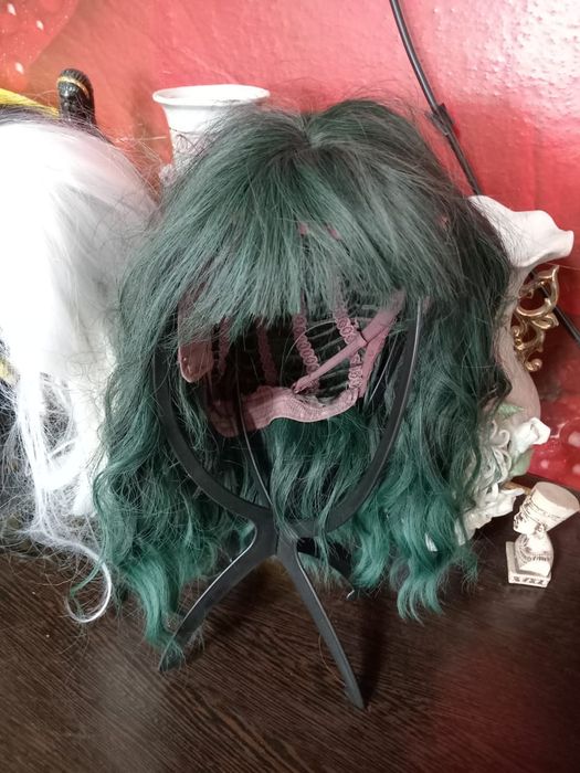 Парики модные,для молодых и аниматорам