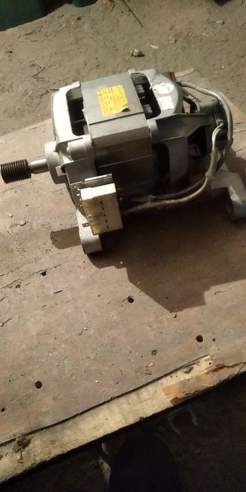 Продам моторы за 1000 тенге