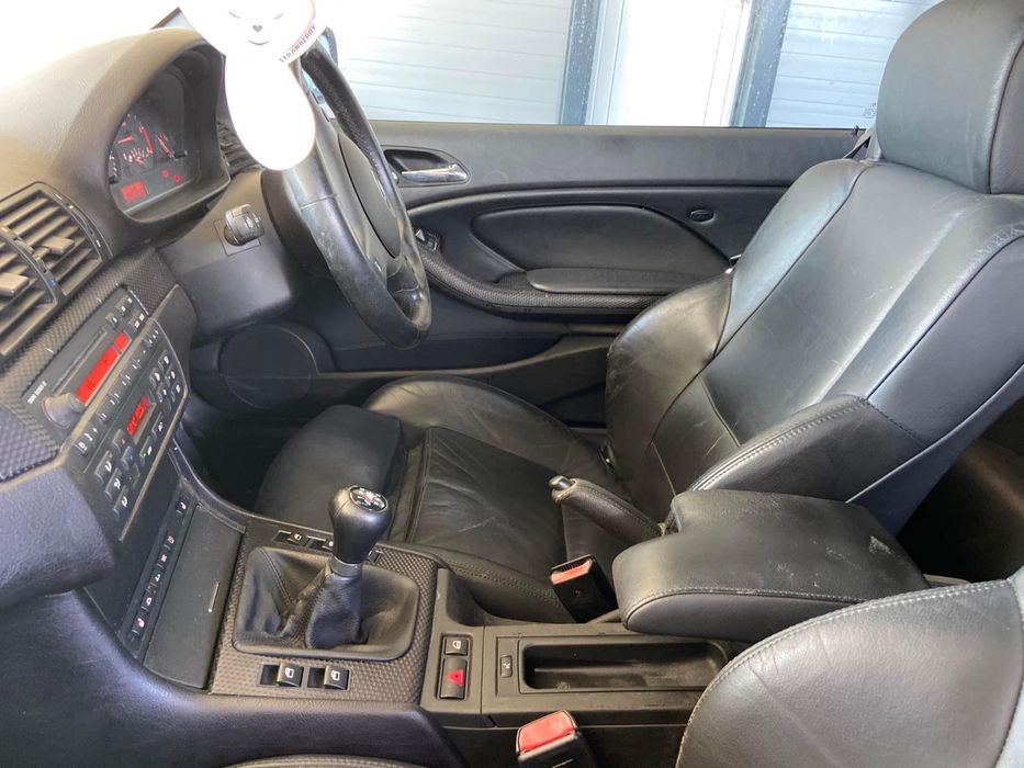 Dezmembrez BMW 330cd 204cp Manual Euro 4 M-Tech 2,Xenon,HK,recaro