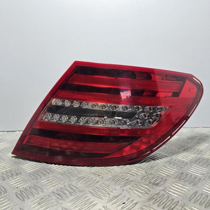 Stop aripa dreapta LED Mercedes C-class facelift w204
