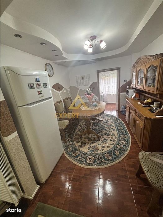 Apartament 4 camere 84 mp utili pretabil pentru investitie sau locuit