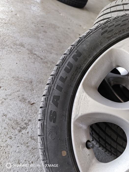 Летни гуми 215/45/16