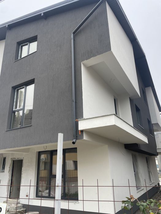 Vând Casa Vila P+1+M Strada Doinei Dobroesti Fundeni