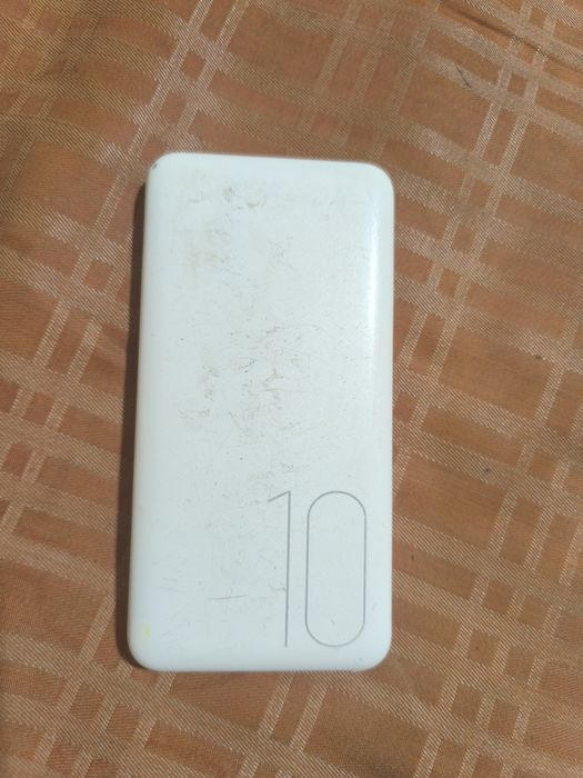 Продам повербанк б/у