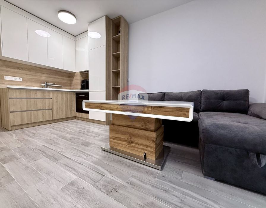 Дава се под наем Тристаен апартамент в к.к. Св.Св. Константин и Елена - 74 кв.м за 1196.97 € - Снимка #4