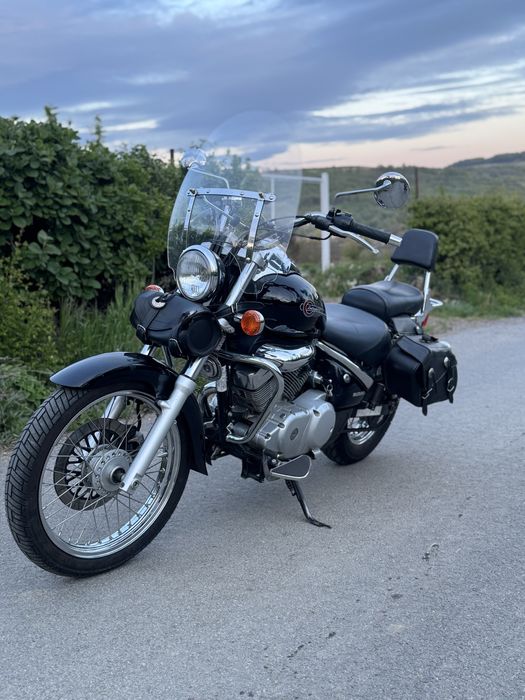 Motocicleta Suzuki VL 125 Intruder A1 Raritate