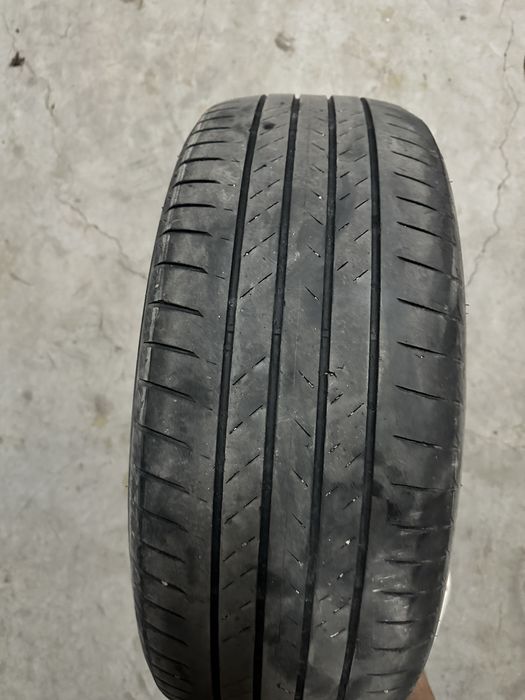 Шины летние Bridgestone на 19