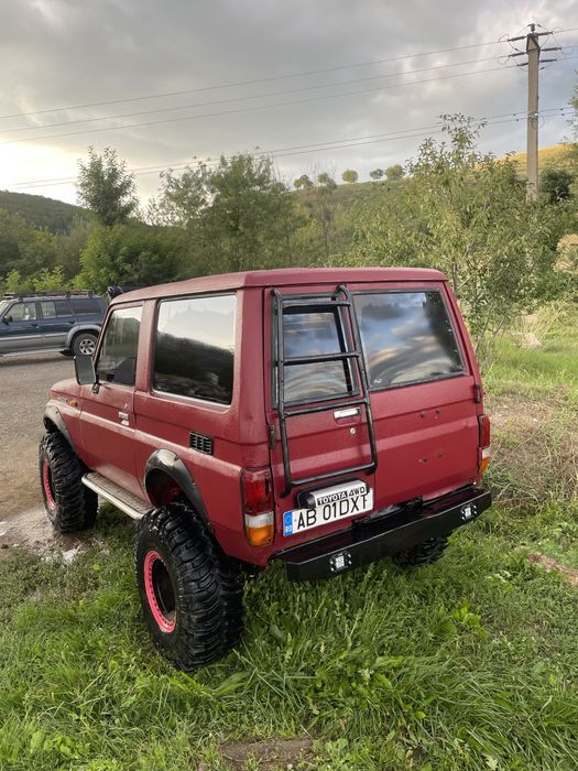 Toyota Land Cruiser lj 70
