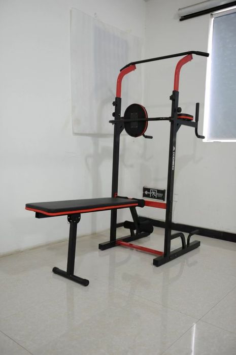 Турник   брусья .