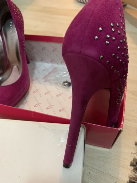 Pantofi Paris Hilton