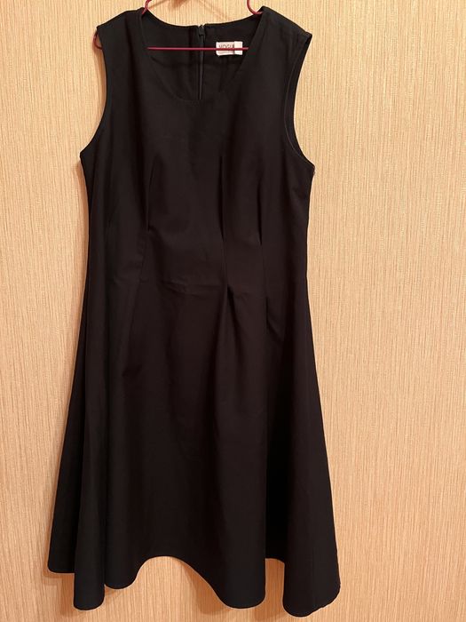 Продам сарафан для школы