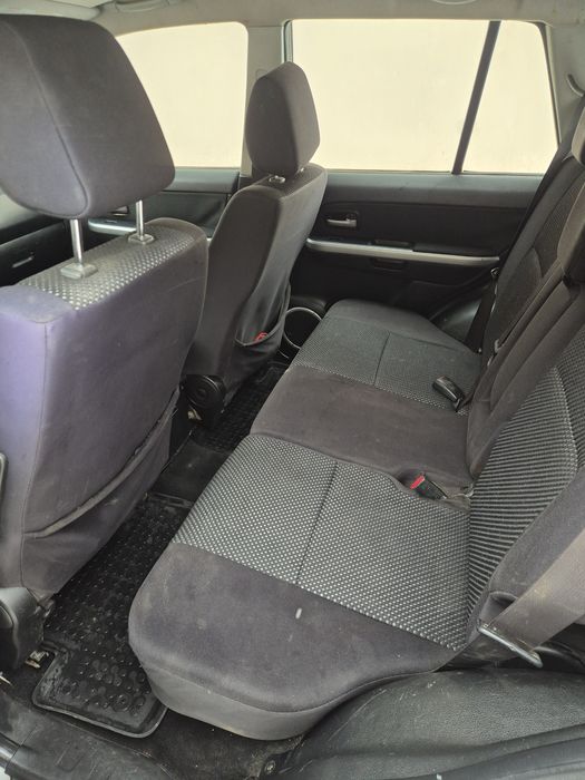 Vând Suzuki Grand Vitara 2.0 benzina 2006