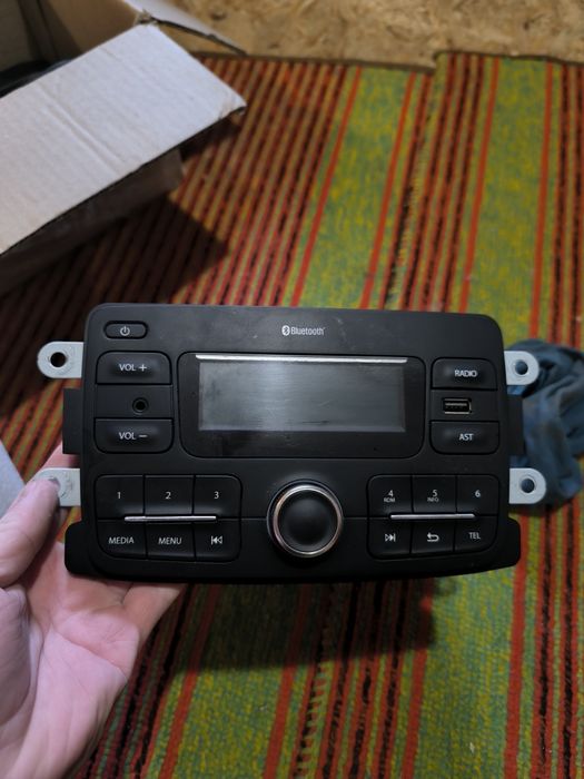 Магнитола  Хрей , Рено , Ларгус